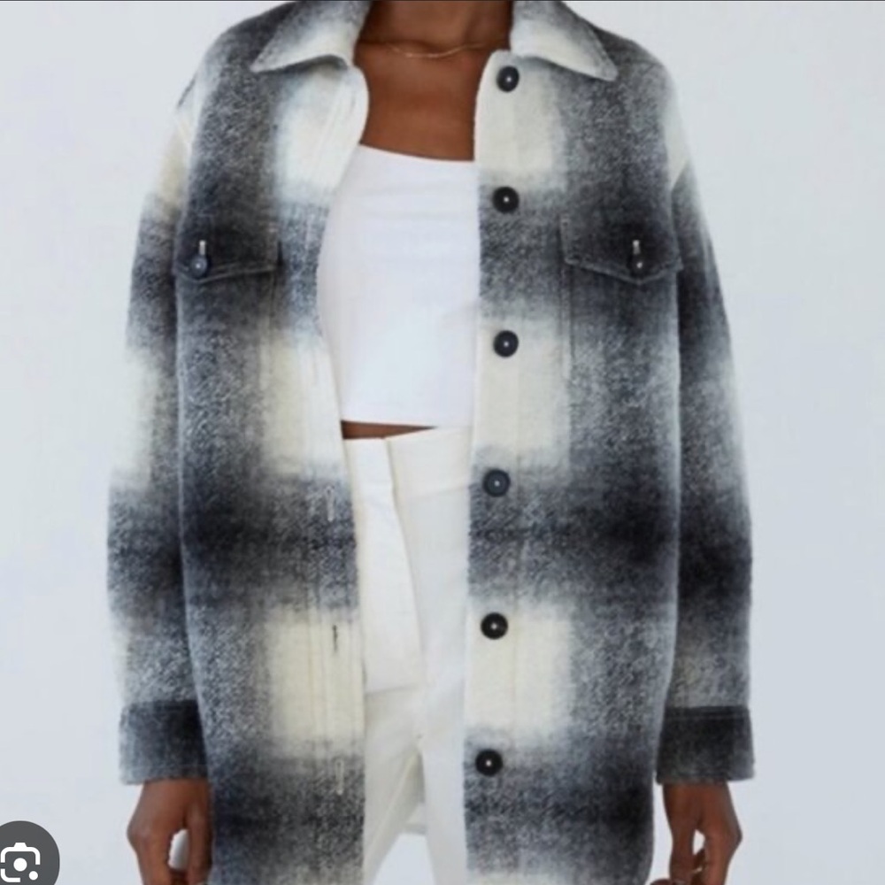 NWOT Aritzia Wilfred Free Ganna Shirt Jacket size S